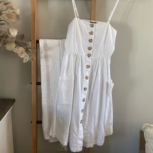 White linen dress with pockets and buttons!